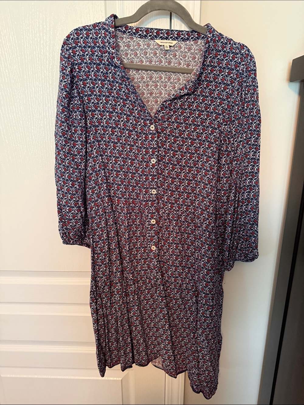 Max Studio Floral Dress with long sleeves Red and Navy